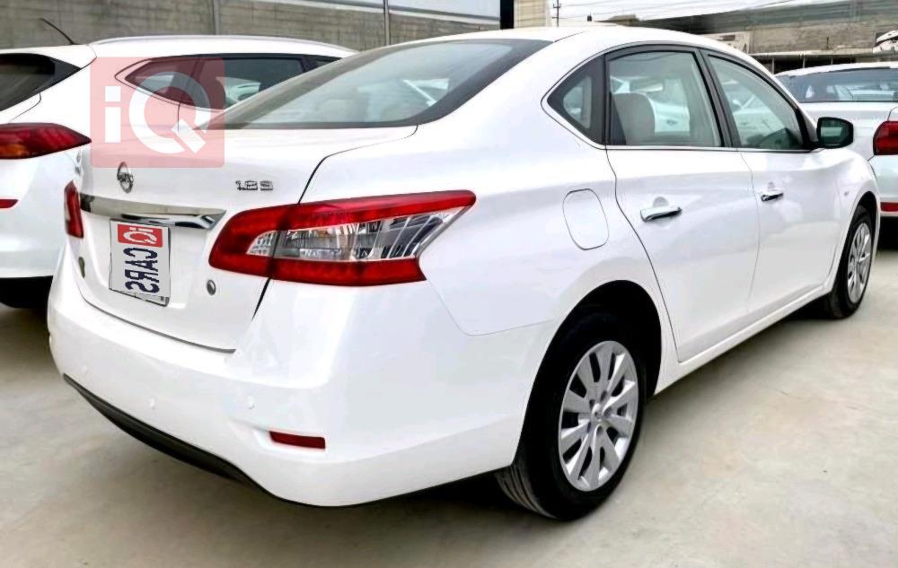 نيسان سنترا